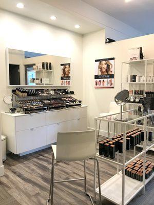 bareMineral's makeup bar