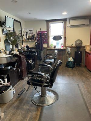 Salon area