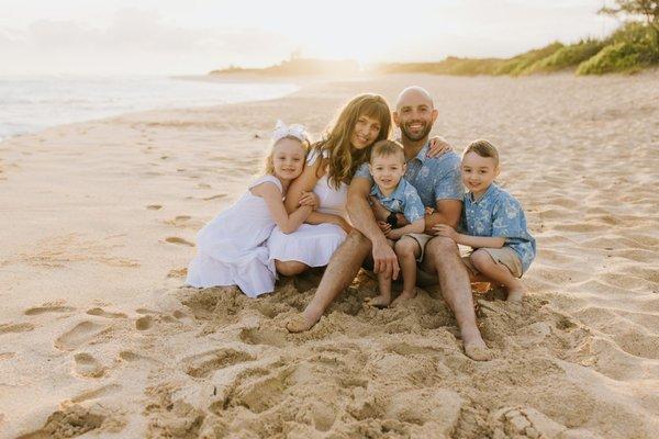 Experience the beauty of Hawaii's stunning coastline in this captivating photo by Brandy Leann Photo as Hawaii's premier photographer.