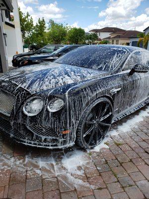 Bubble Team Car Wash