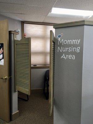 Mommy Nursing Area.