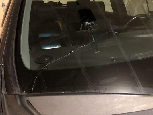 Cracked windshield after 3 years