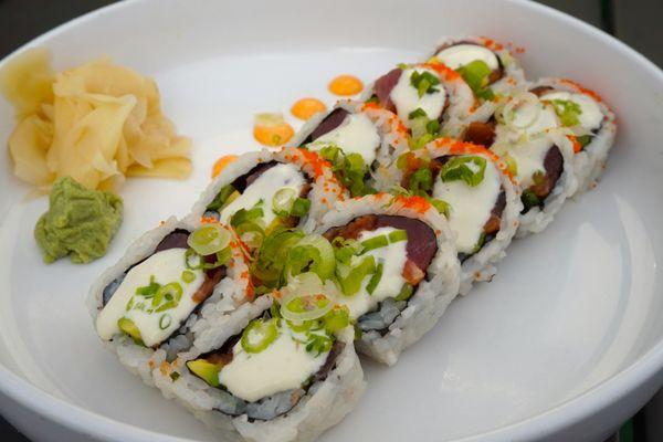 Tanoshi Sushi and American Food