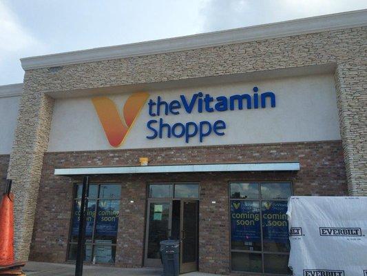 Signage for new Vitamin Shoppe location in Lake Charles, Louisiana, all manufactured and installed by Promotional Signs Inc