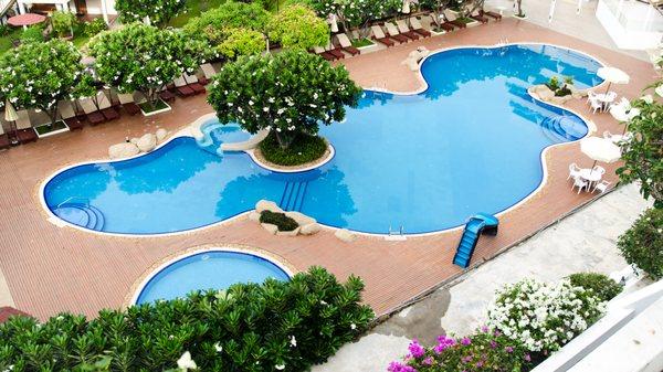 We specialize in commercial pool management