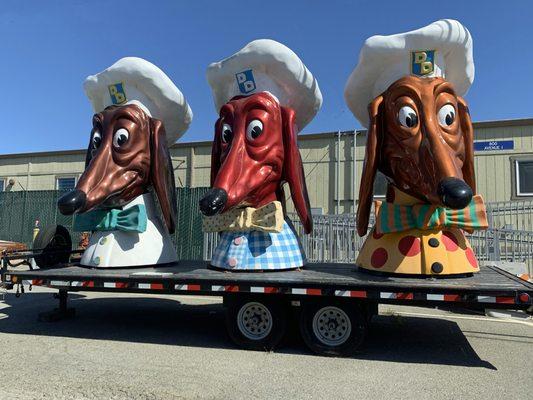 The shiny, restored Doggie Diner Heads were still hanging out on Treasure Island on October 8, 2021.