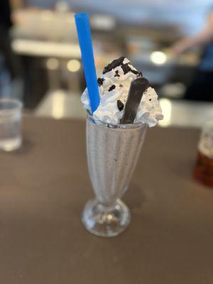 Oreo milkshake - yum!