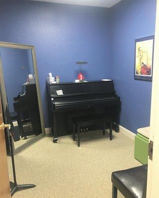 Piano lesson studio room