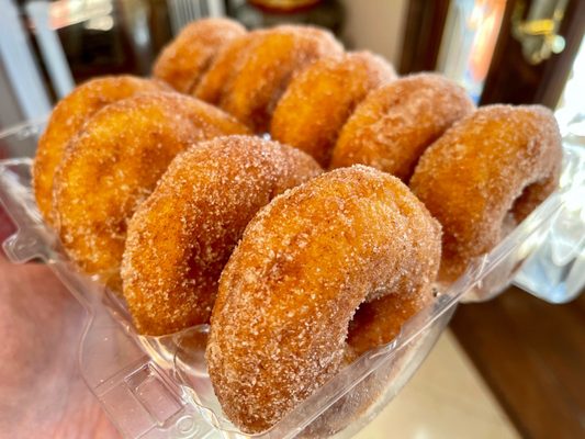 Apple cider donuts