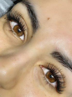 Classic eyelash extensions in Open Eye shape