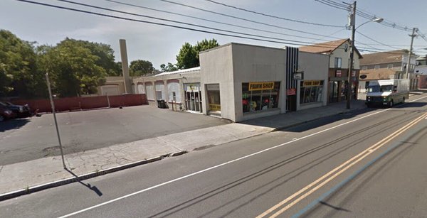 65 N Colony Rd. This building still stands. It was Wallingford Buick for many years.