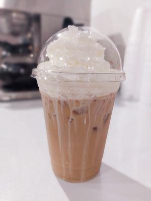 Vanilla iced coffee