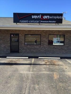 Verizon Wireless Premium Retailer - Russell Cellular Store Front