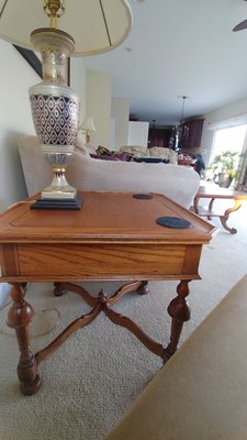 End table.  1980's Royal Charter by Ethan Allen.