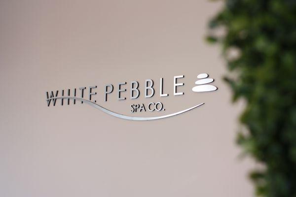 White Pebble Spa