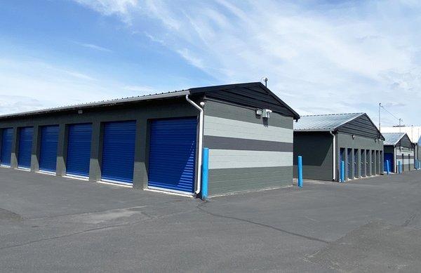 Drive up units at Glacier West Self Storage at 330 Eastland Dr S, Twin Falls, ID 83301