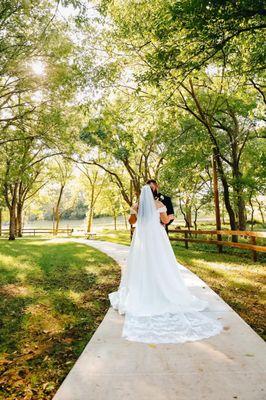 Rustic creek is amazing! It's such a beautiful and peaceful place! Lori was amazing and my daughter had the wedding of her dreams!