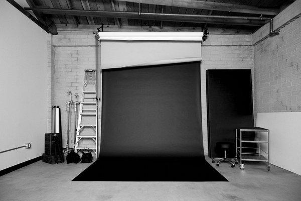 500 sq ft. studio space with a variety of backdrop colors and equipment that are free to use. See more at: www.shibuistudio.la/equipment