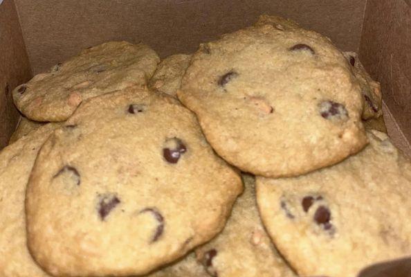 chocolate chip cookies