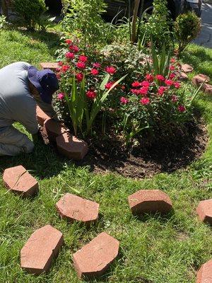 Fixing up this front yard flower bed