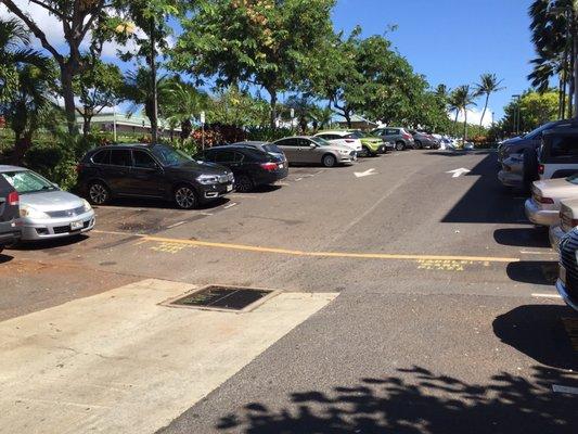 Better know if you are going to Halekuai Center or Kapolei Park Plaza when you park