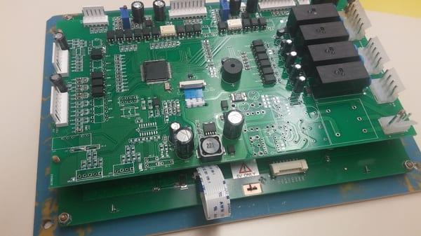 Laser control board We repair medical laser equipment