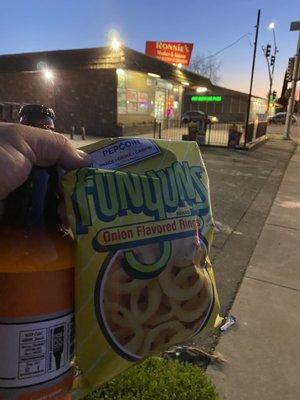 Friday chill out with a Track 7 Brewski and Funyun's