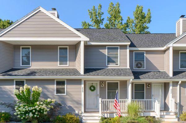 220 Bayberry Hill Lane, Leominster, MA