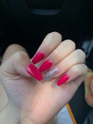 nails