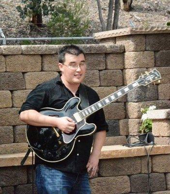 Professional guitar player & teacher Stephen Kamada