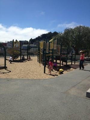 Bernal Heights Branch Library