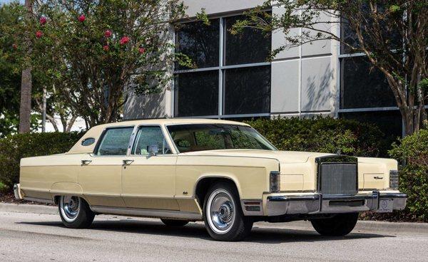 My 15k mile '77 Lincoln Towncar