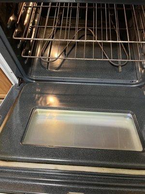 Looks like a brand new oven!