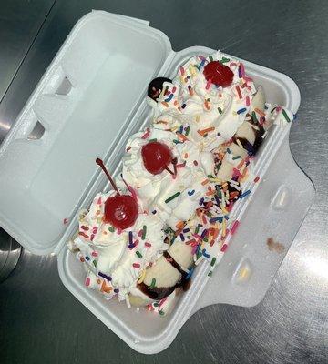 Build your own banana split at Pandas!!!