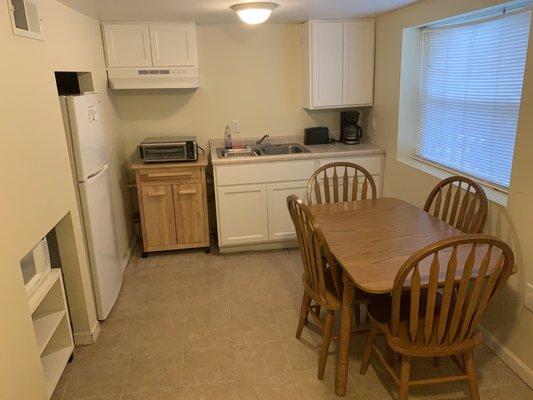 Cottage 2 kitchen