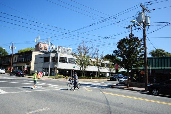 Safe neighborhood.  Mayor's law office is next door to Plateau Gardens.  Lot's of school crossing guards.