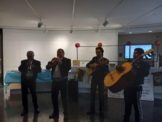 Mariachi band