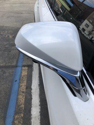 fixed car mirror