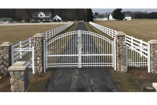 Custom Fencing