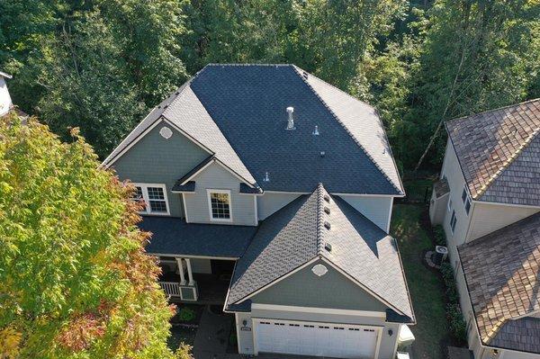 Another beautiful roof done in Beaverton Oregon 
Presidencial TL