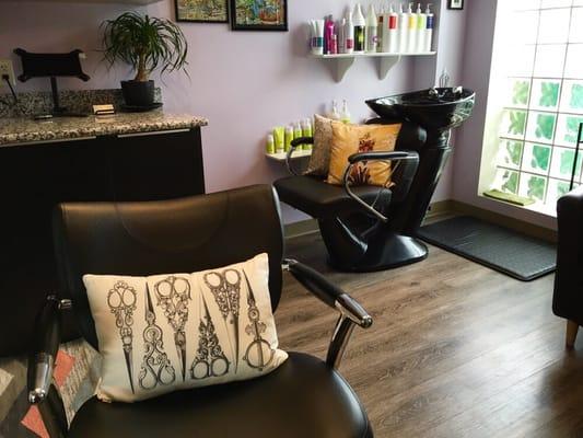 A two at a time client salon, offering a relaxing atmosphere and better one on one communication.