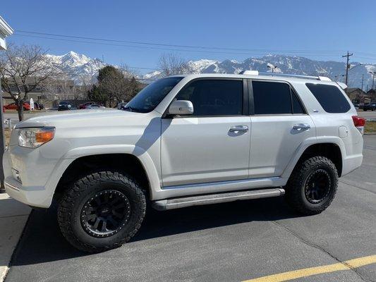 2011 Toyota 4Runner with the new 3M Obsidian window film. 40% on the front / 15%