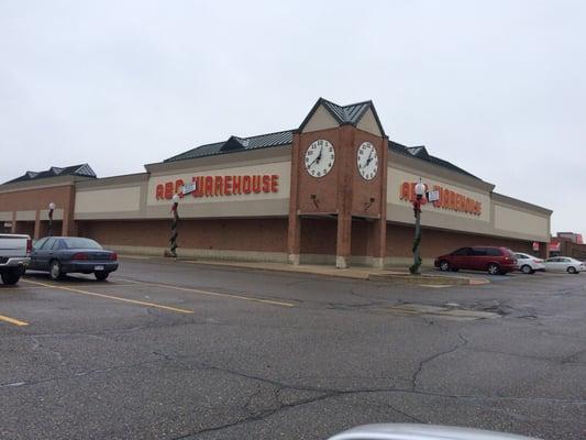 Located right on Hall road. This place is always great for luck electronics and appliances.