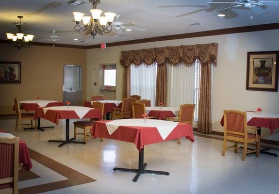 Legend Oaks Healthcare and Rehabilitation - South San Antonio Dining Area