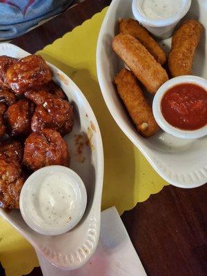 Boneless wings and mozzarella sticks