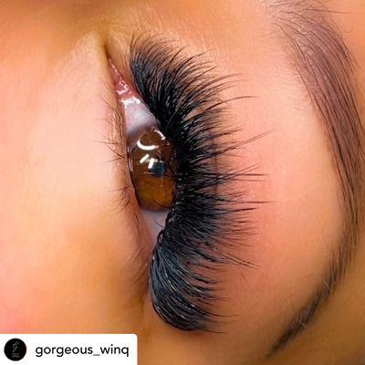 Kim K Mega fullness eyelash extensions