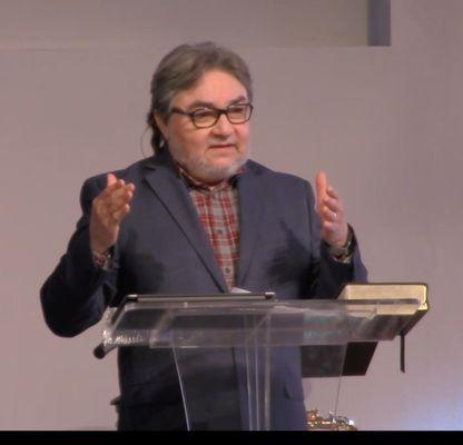 Pastor Marc Manriquez