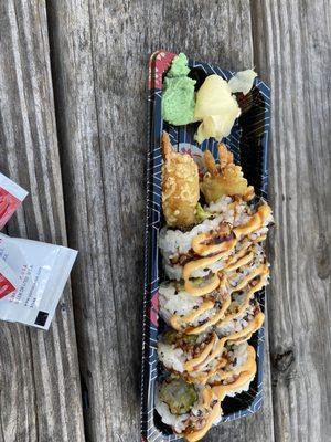 Shrimp tempura roll