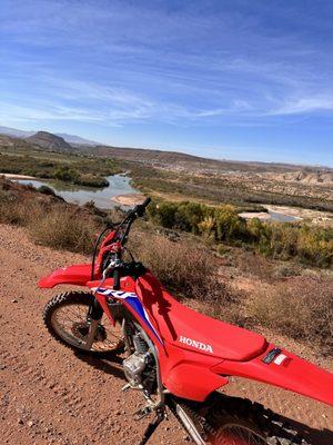 Ridding trails Keith pointed out, killer views and showed me how to navigate around.