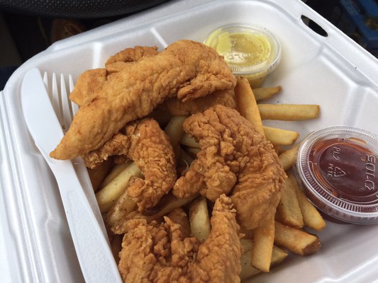 chicken finger platter!! great portions!!